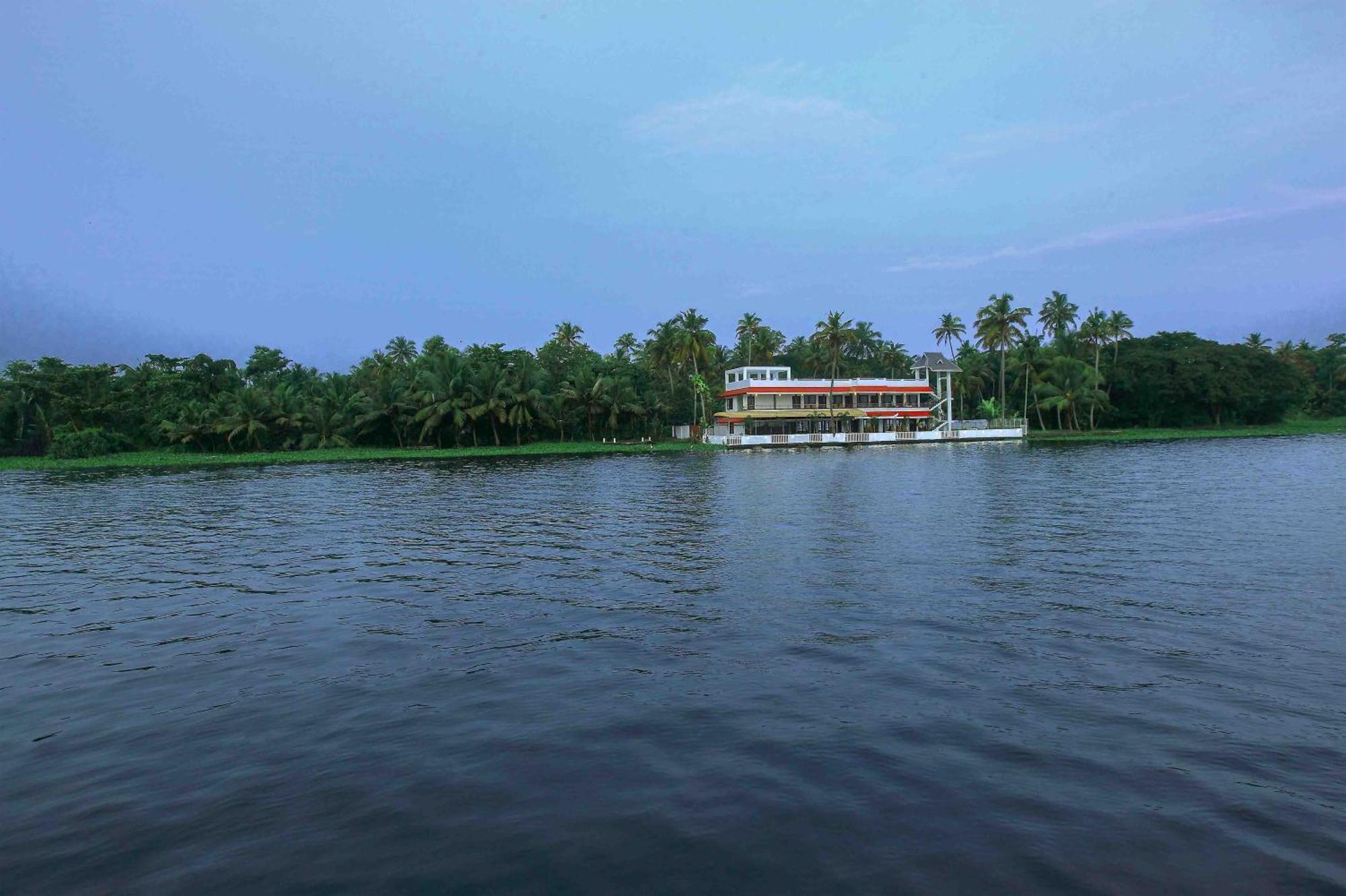 Vembanad Village Backwater Resort Alappuzha 외부 사진