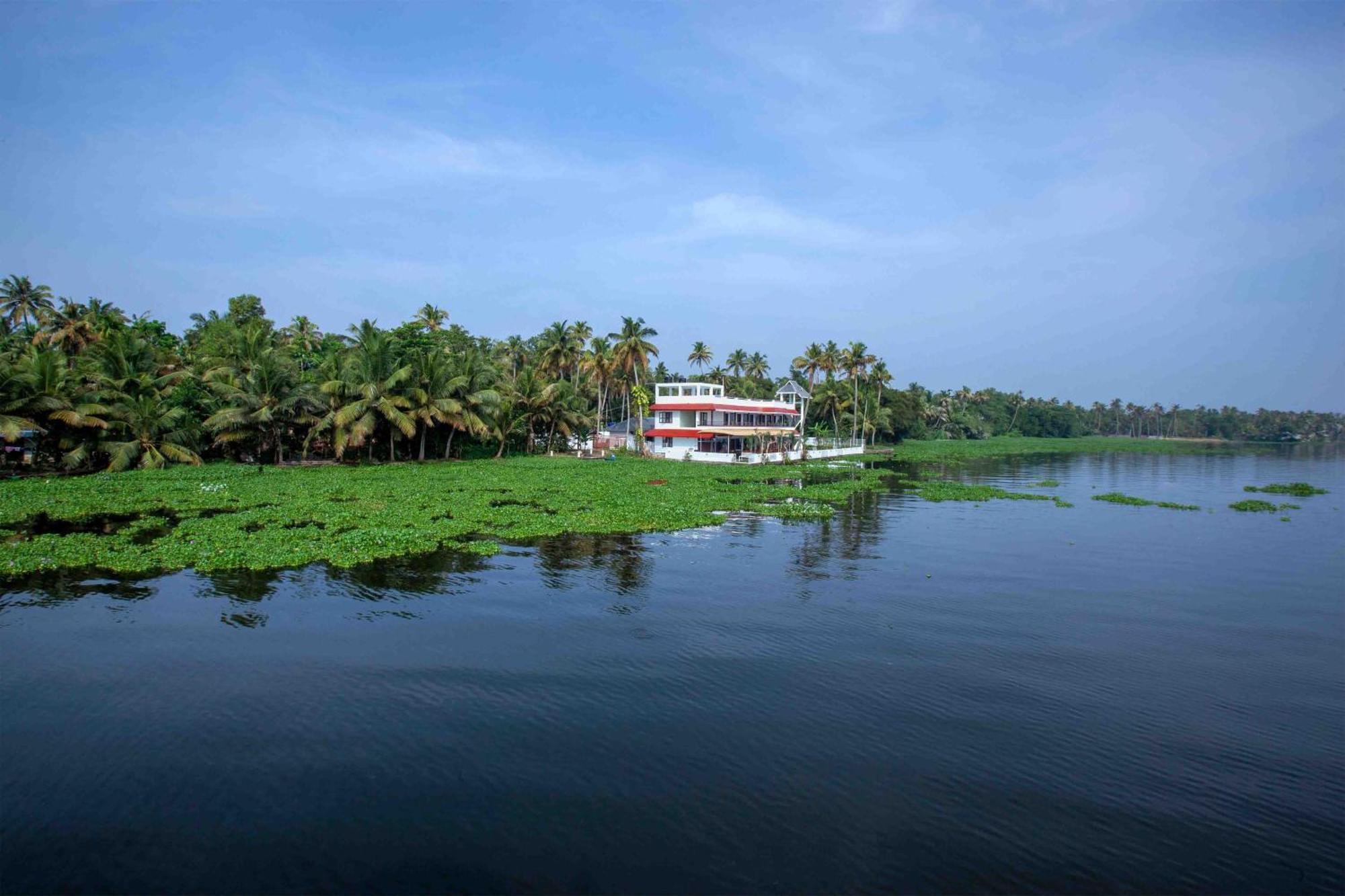 Vembanad Village Backwater Resort Alappuzha 외부 사진
