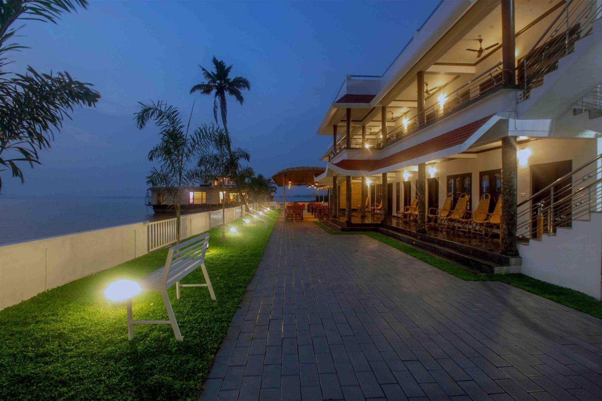 Vembanad Village Backwater Resort Alappuzha 외부 사진